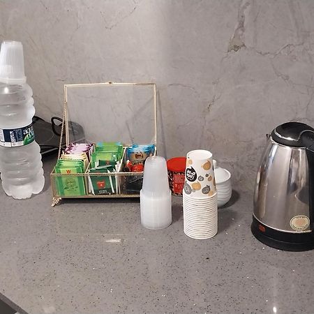 Apartmán שירת דבורה בבני ברק Giv'at Shemu'el Exteriér fotografie