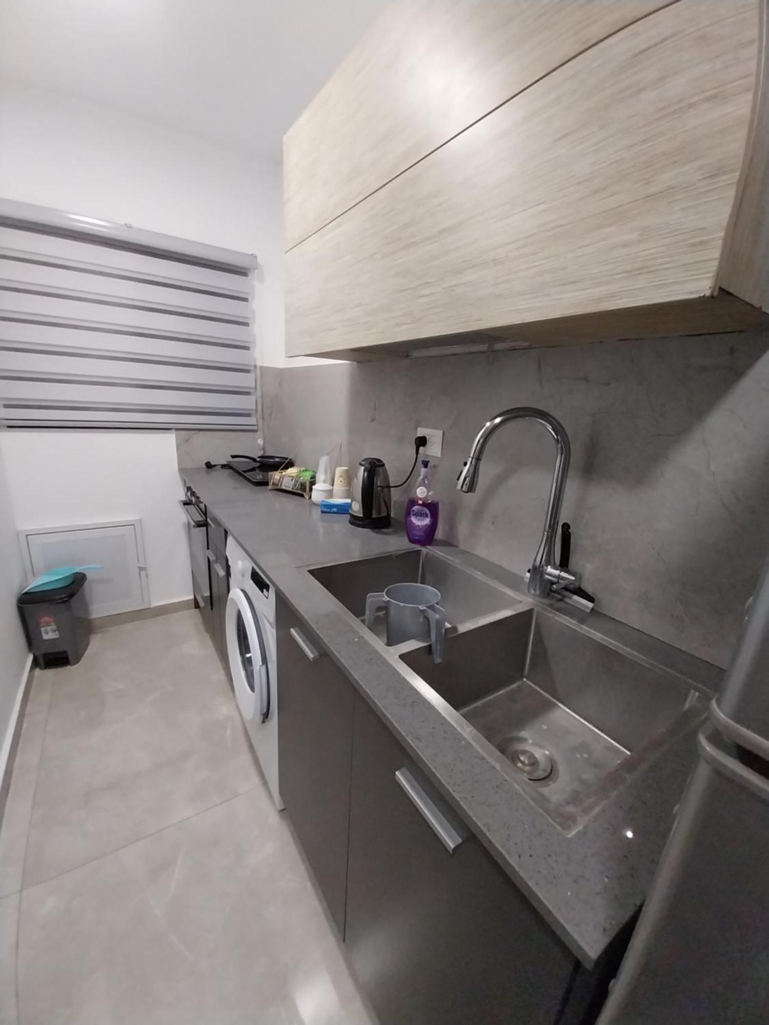 Apartmán שירת דבורה בבני ברק Giv'at Shemu'el Exteriér fotografie