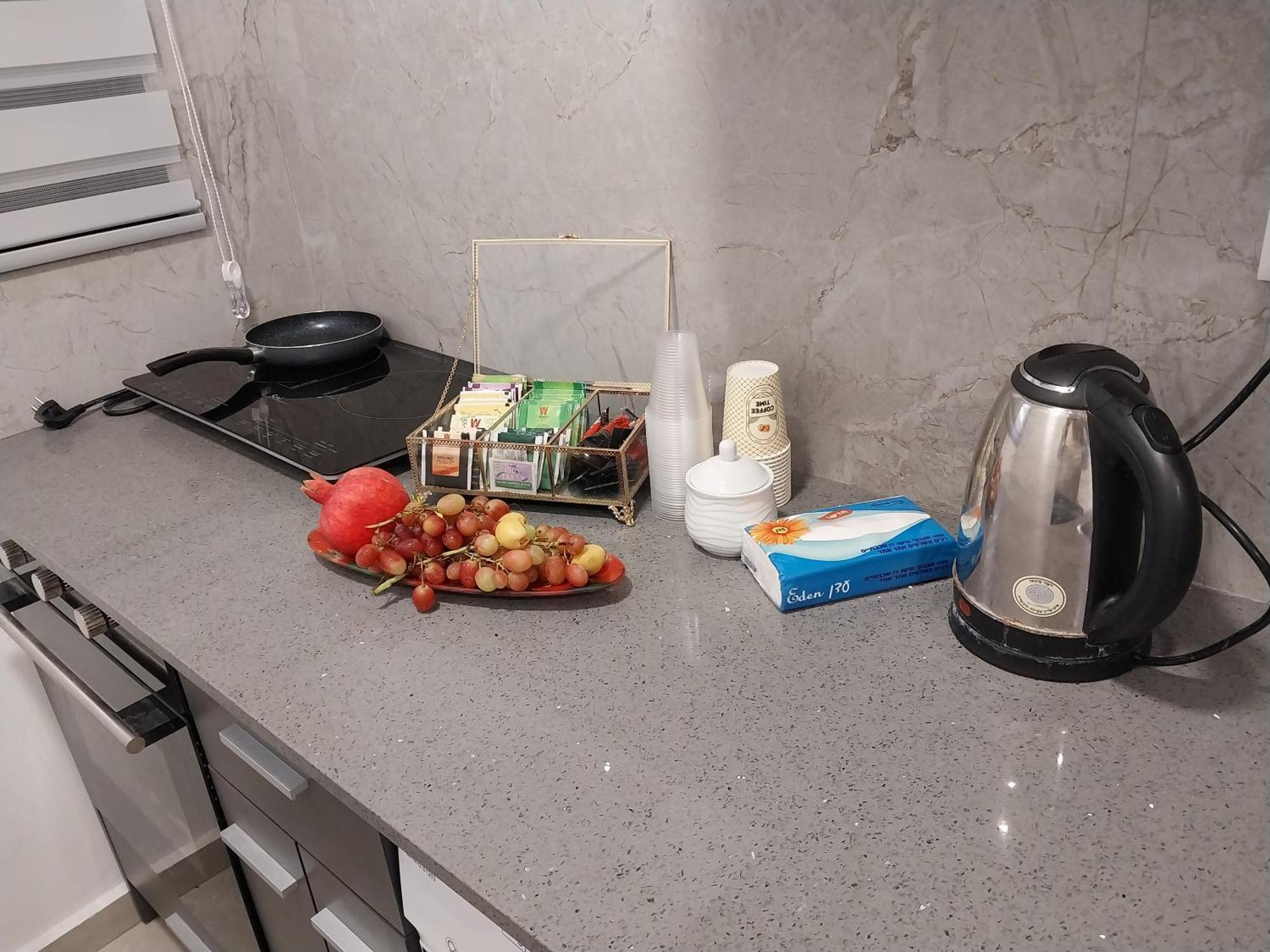 Apartmán שירת דבורה בבני ברק Giv'at Shemu'el Exteriér fotografie
